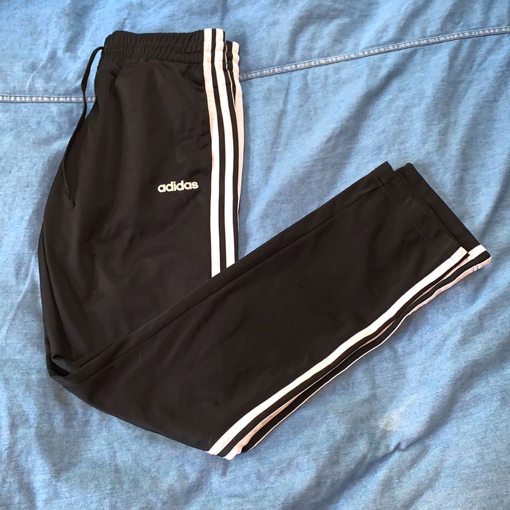 OTO👀 NWOT ADIDAS JOGGERS